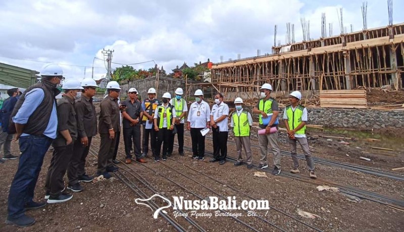www.nusabali.com-tinjau-pembangunan-smpn-15-denpasar-dewan-minta-segera-siapkan-soft-project