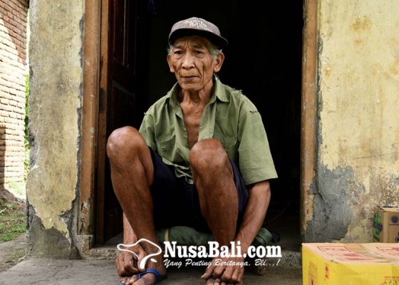 Nusabali.com - perajin-keranjang-yang-berjuang-hidup-dan-urus-anak-odgj