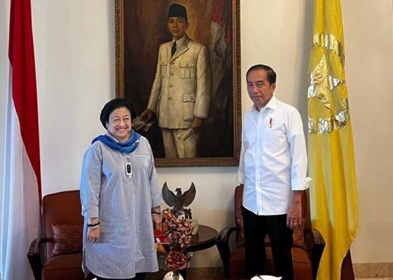 Nusabali.com - bahas-kesinambungan-kepemimpinan-di-pemilu-2024-megawati-bertemu-jokowi-di-batutulis