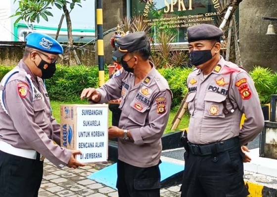 Nusabali.com - polisi-kumpulkan-donasi-untuk-korban-bencana-alam-di-jembrana