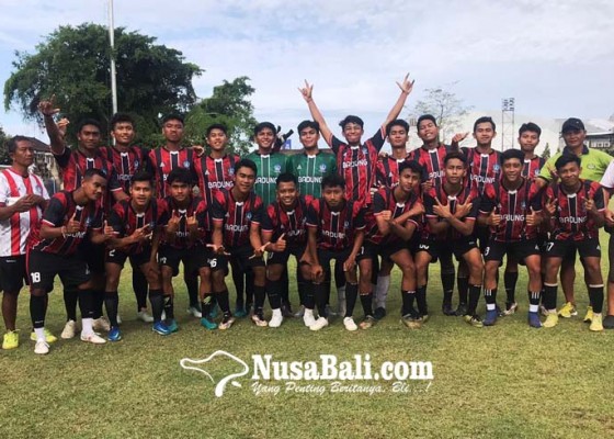 Nusabali.com - tim-sepakbola-badung-ujicoba-lawan-persewangi