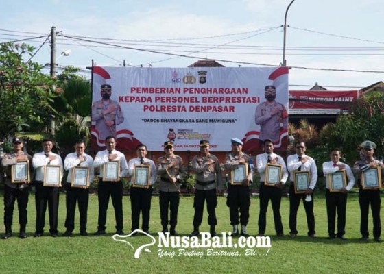 Nusabali.com - 57-personel-polresta-berprestasi-dapat-penghargaan