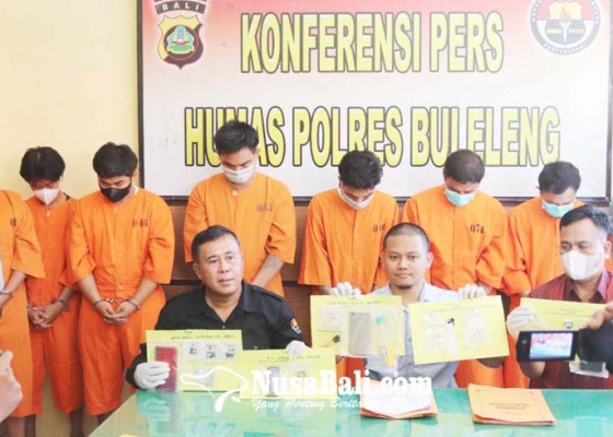 Nusabali.com - polisi-bekuk-7-orang-pelaku-narkoba