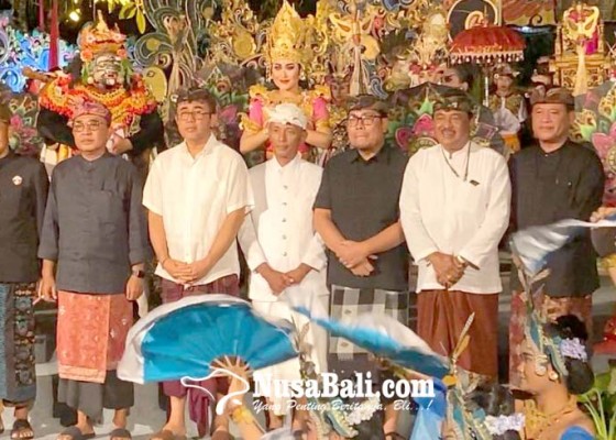 Nusabali.com - walikota-jaya-negara-buka-parade-baleganjur-maha-bandana-prasadha-2022