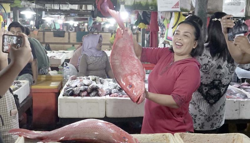 www.nusabali.com-program-perikanan-berkelanjutan-ykan-kunjungi-pasar-ikan-kedonganan