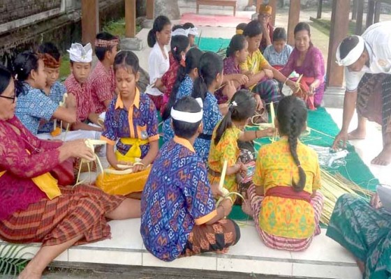 Nusabali.com - pasraman-desa-culik-libatkan-54-siswa-sd