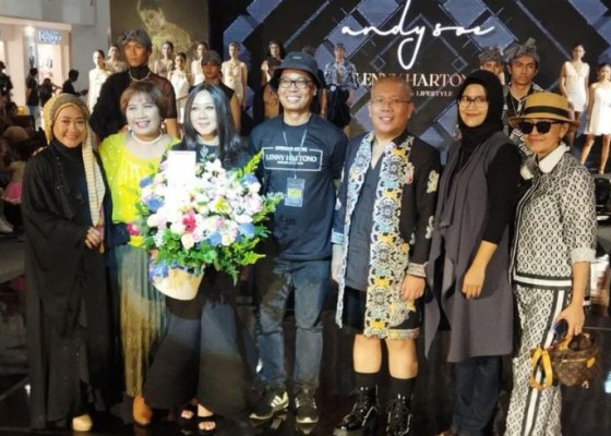Nusabali.com - belasan-desainer-unjuk-karya-di-bali-international-fashion-festival-2022