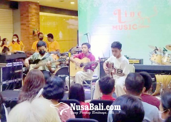 Nusabali.com - farabi-line-music-forum-berlangsung-meriah-di-plaza-renon