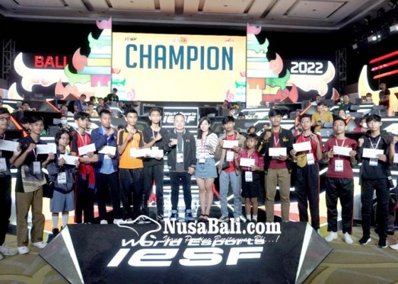 Nusabali.com - siswa-slb-se-bali-ikuti-para-esports-exhibition-tournament