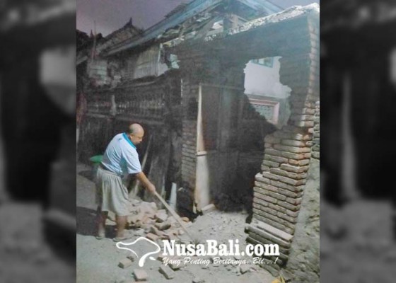 Nusabali.com - dampak-gempa-karangasem-puluhan-rumah-dan-pura-rusak