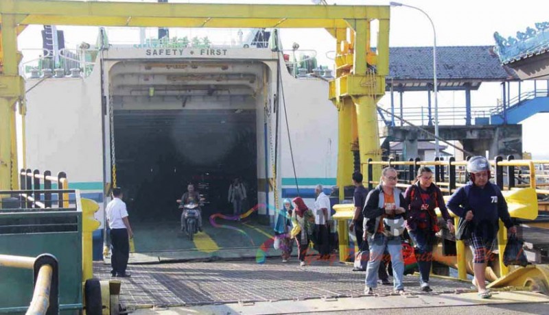 www.nusabali.com-tarif-penyeberangan-pelabuhan-padangbai-naik