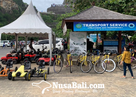 Nusabali.com - pantai-pandawa-sediakan-fasilitas-penyewaan-sepeda-dan-sepeda-listrik