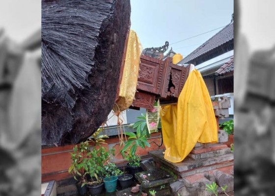 Nusabali.com - angin-kencang-palinggih-dan-atap-rumah-rusak