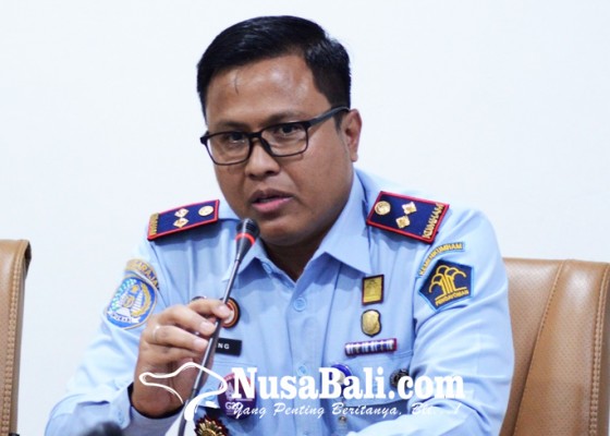 Nusabali.com - imigrasi-singaraja-terbitkan-8064-paspor-di-2022