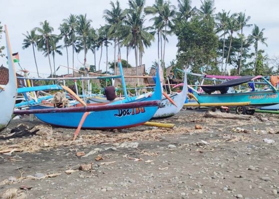 Nusabali.com - cuaca-membaik-nelayan-beranikan-diri-melaut