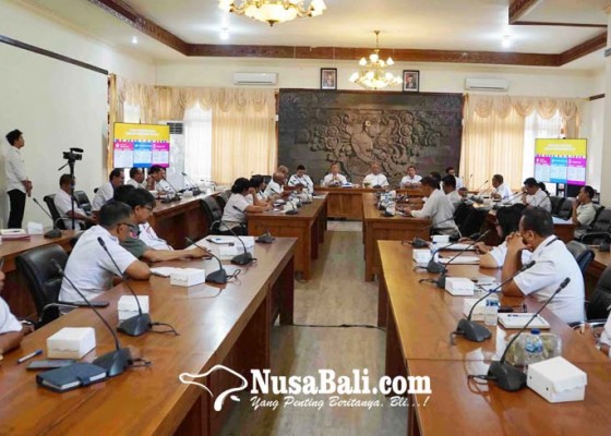 Nusabali.com - puluhan-pegawai-kontrak-diberhentikan