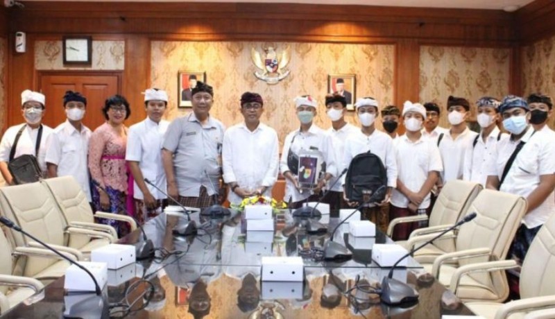 www.nusabali.com-denpasar-it-community-tampil-di-thailand-inventors-day
