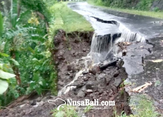 Nusabali.com - hujan-berjam-jam-bencana-kepung-karangasem