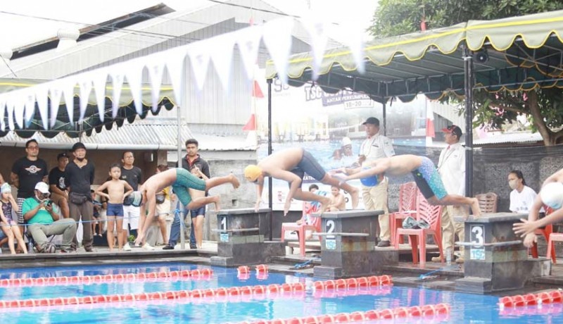 www.nusabali.com-458-perenang-saling-adu-cepat-di-bali-swimming-challenge