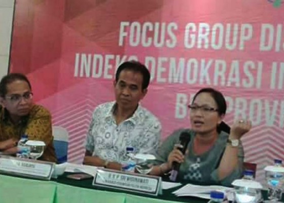 Nusabali.com - politisi-perempuan-masih-di-posisi-kurang-strategis