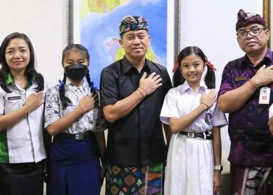 Nusabali.com - siswa-sd-dan-smp-klungkung-ikut-festival-tunas-bahasa-ibu