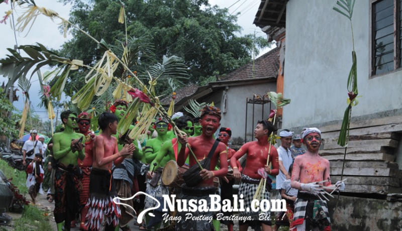 www.nusabali.com-kisah-dan-sisi-lain-ritual-ngerebeg-di-pura-duurbingin-tegallalang