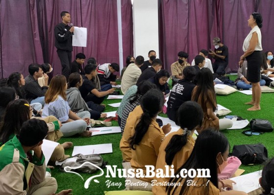 Nusabali.com - tingkatkan-kualitas-diri-master-business-academy-gelar-seminar-percaya-diri-dan-public-speaking