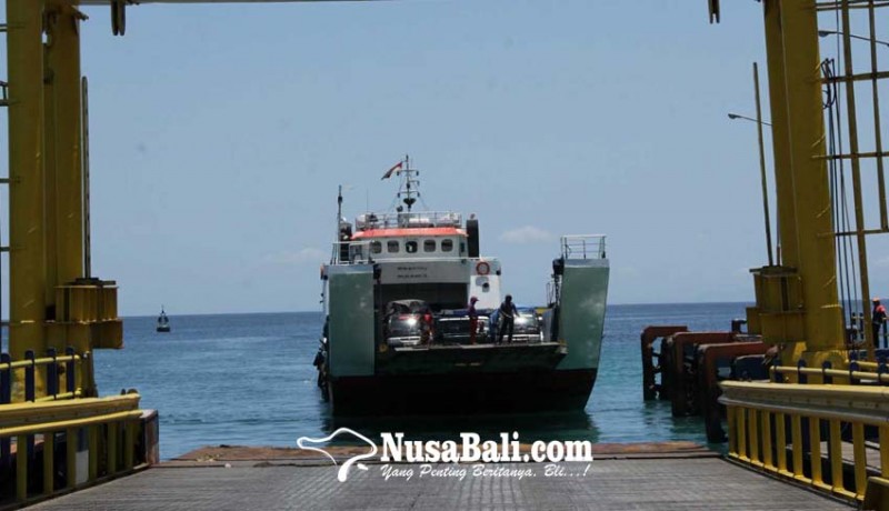 www.nusabali.com-tinggi-gelombang-4-meter-pelayaran-selat-lombok-lancar