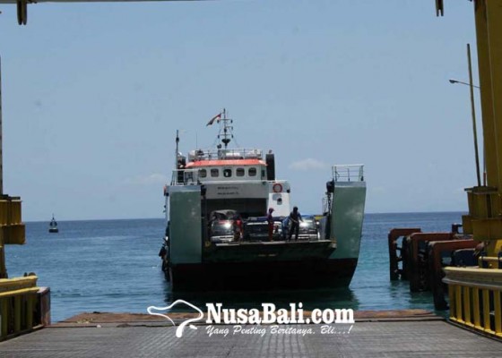 Nusabali.com - tinggi-gelombang-4-meter-pelayaran-selat-lombok-lancar