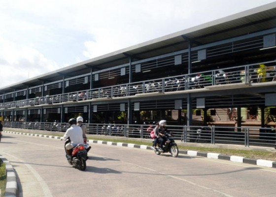 Nusabali.com - tarif-parkir-kendaraan-di-bandara-akan-naik