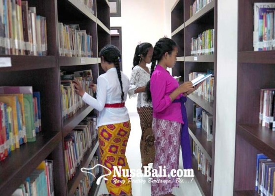Nusabali.com - gianyar-punya-gedung-perpustakaan-megah