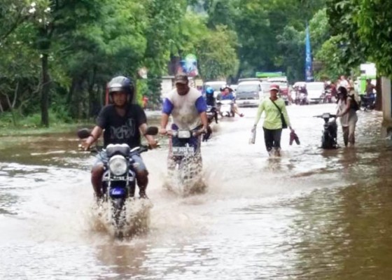 Nusabali.com - rp-400-juta-untuk-banjir-di-desa-pemuteran