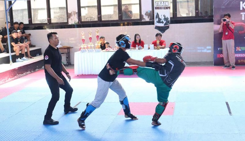 www.nusabali.com-singaraja-kick-boxing-diramaikan-35-petarung