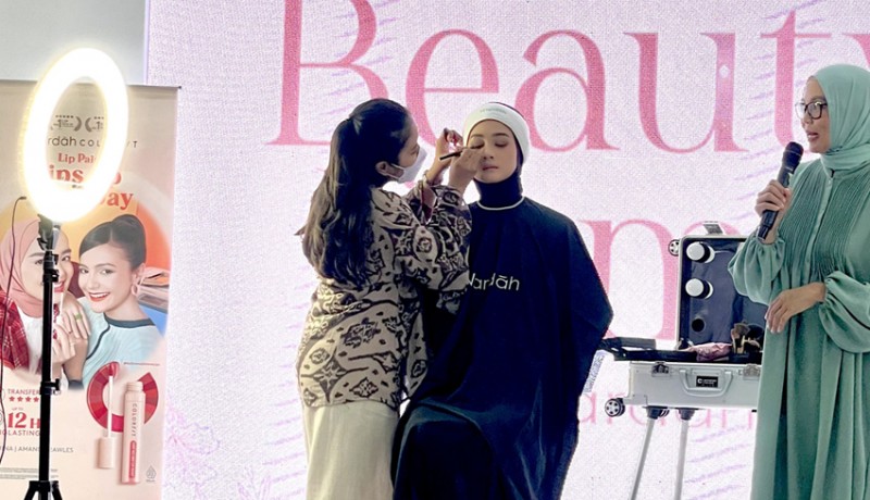 www.nusabali.com-grand-opening-kimmyra-wardah-hadirkan-tutarial-make-up-soft-glam-makeup-look-untuk-sambut-hari-raya