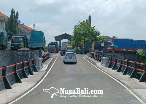 Nusabali.com - dewan-pertanyakan-efektivitas-perlintasan-terminal-cargo-tpst