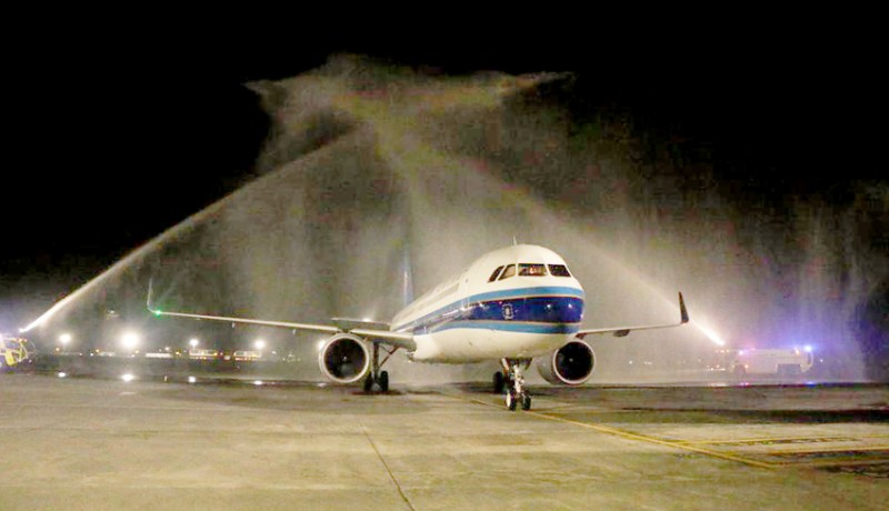 www.nusabali.com-china-southern-airlines-mendarat-perdana-di-bali