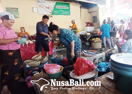 Nusabali.com - pedagang-ikan-tetap-direlokasi