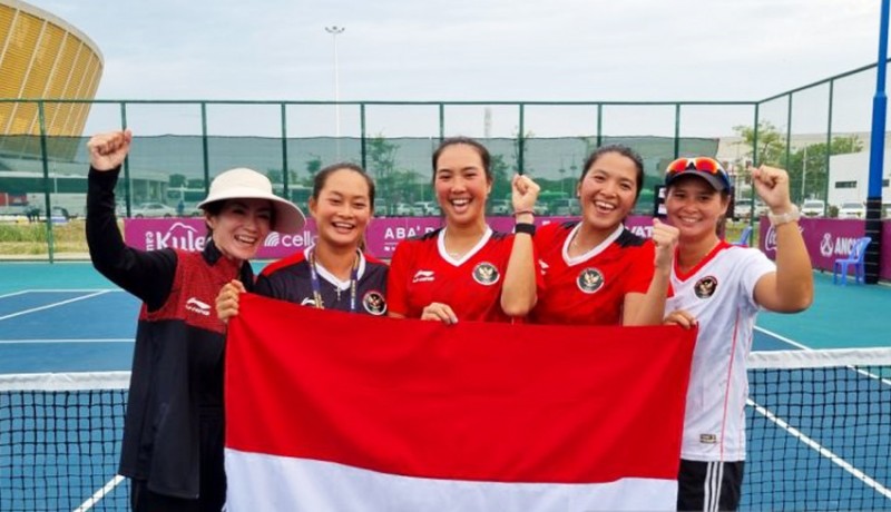 www.nusabali.com-tim-tenis-putri-rebut-emas-sea-games-kalahkan-thailand-2-1