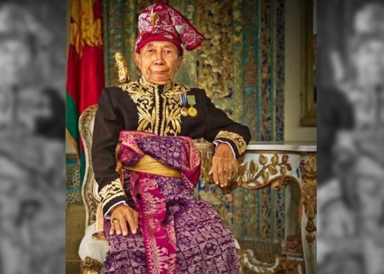 Nusabali.com - sejarawan-dan-panglingsir-puri-karangasem-prof-dr-aa-gde-putra-agung-su-lebar-di-usia-88-tahun