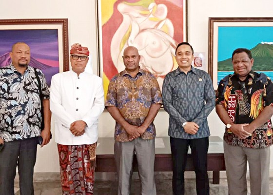 Nusabali.com - terima-kunjungan-parlemen-papua-nugini-bksap-dpr-ri-diplomasi-melalui-seni-dan-budaya