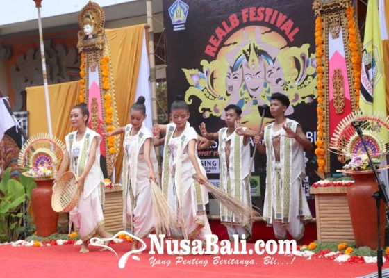 Nusabali.com - anak-berkebutuhan-khusus-tunjukkan-kreativitas-di-realb-festival