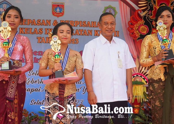 Nusabali.com - smpn-3-selat-apresiasi-siswa-berprestasi