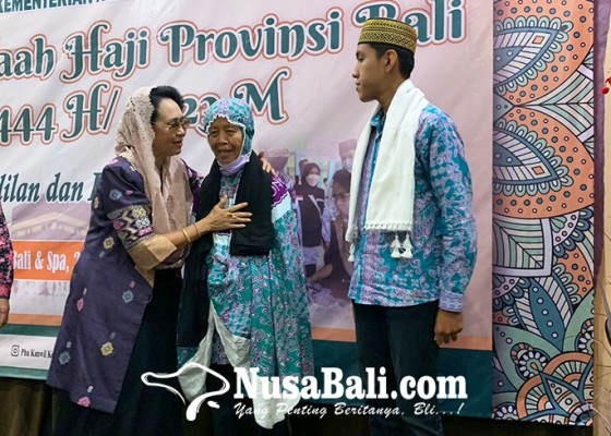 Nusabali.com - 698-jemaah-calon-haji-asal-provinsi-bali-diberangkatkan-menuju-embarkasi-surabaya