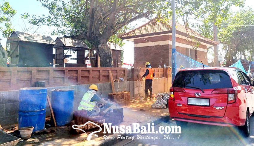 www.nusabali.com-debu-beterbangan-renovasi-tembok-penyengker-dikeluhkan
