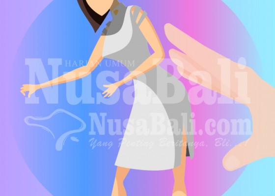 Nusabali.com - spg-toko-plastik-digerayangi-pria-hidung-belang