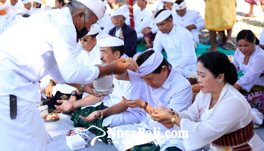 www.nusabali.com-bupati-suwirta-muspayang-upacara-pamarisudha-bhumi
