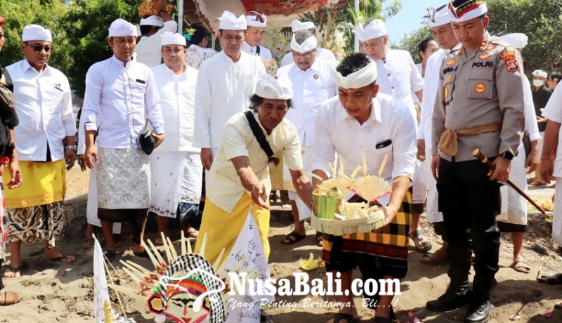 www.nusabali.com-jembrana-gelar-upacara-pamarisudha-bhumi-di-gilimanuk