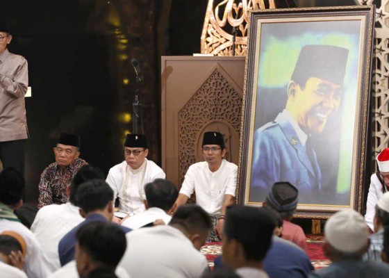 Nusabali.com - bung-karno-pemimpin-nasional-dan-religius