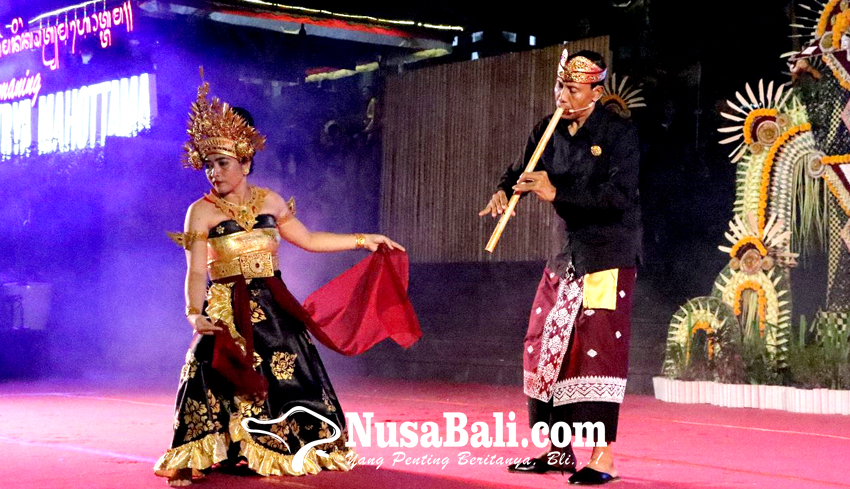 www.nusabali.com-sendratari-bhayangkara-wilwatikta-semarakkan-klungkung-menari