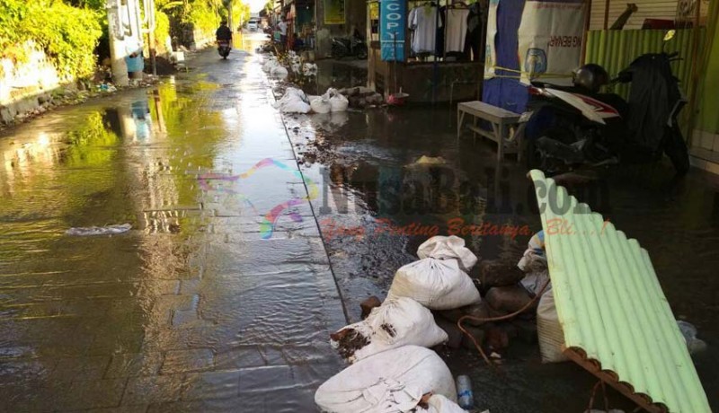 www.nusabali.com-banjir-kepung-pemogan-puluhan-rumah-terendam